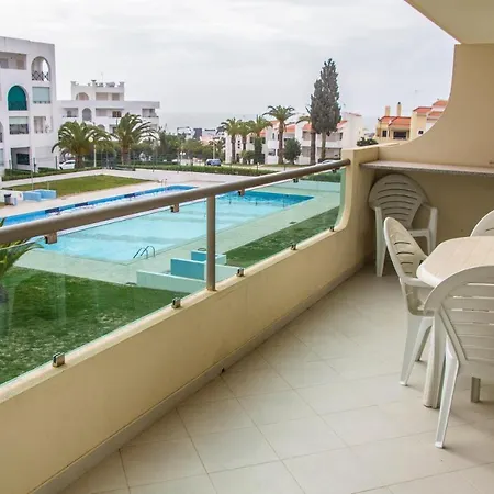 Ξενοδοχείο με διαμερίσματα Vista Mar 4*