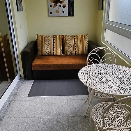 Ξενοδοχείο με διαμερίσματα Vista Mar 4*